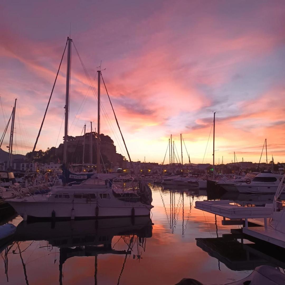 Gorgeous, Sunny With Mountain Views * Dénia