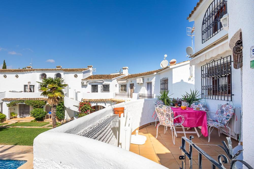 Gorgeous, Sunny With Mountain Views Appartement